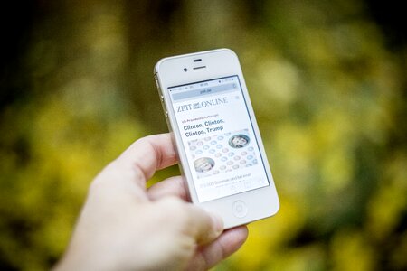 Screen display news