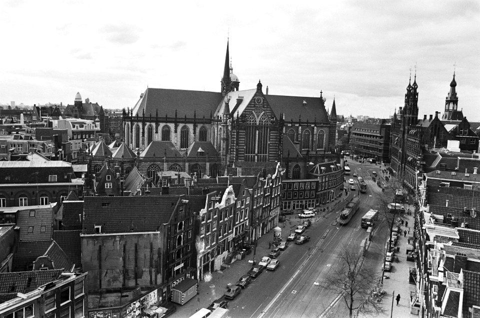 Overzichten Nieuwe Kerk en Paleis op de Dam Nieuwe Kerk , overzicht, Bestanddeelnr 930-7845