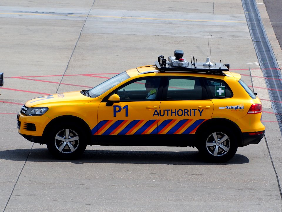 P1 Authority Schiphol vehicle