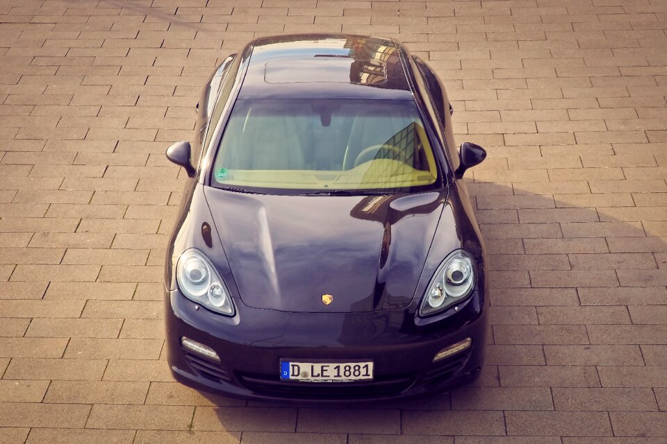 Automotive luxury vehicle