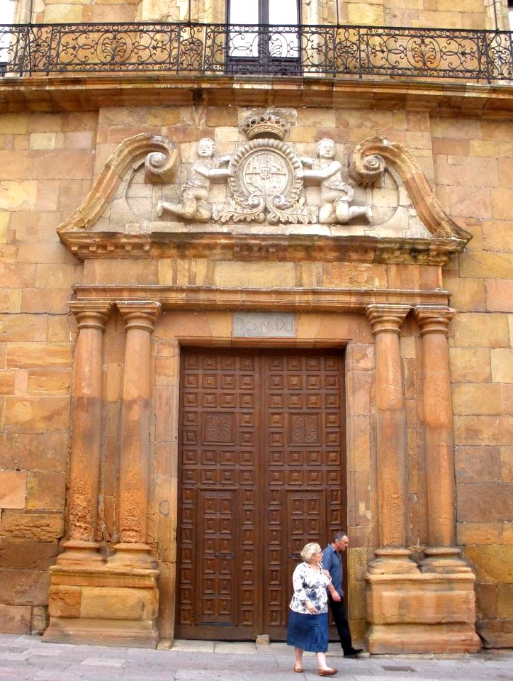 Oviedo - Catedral, claustro 01