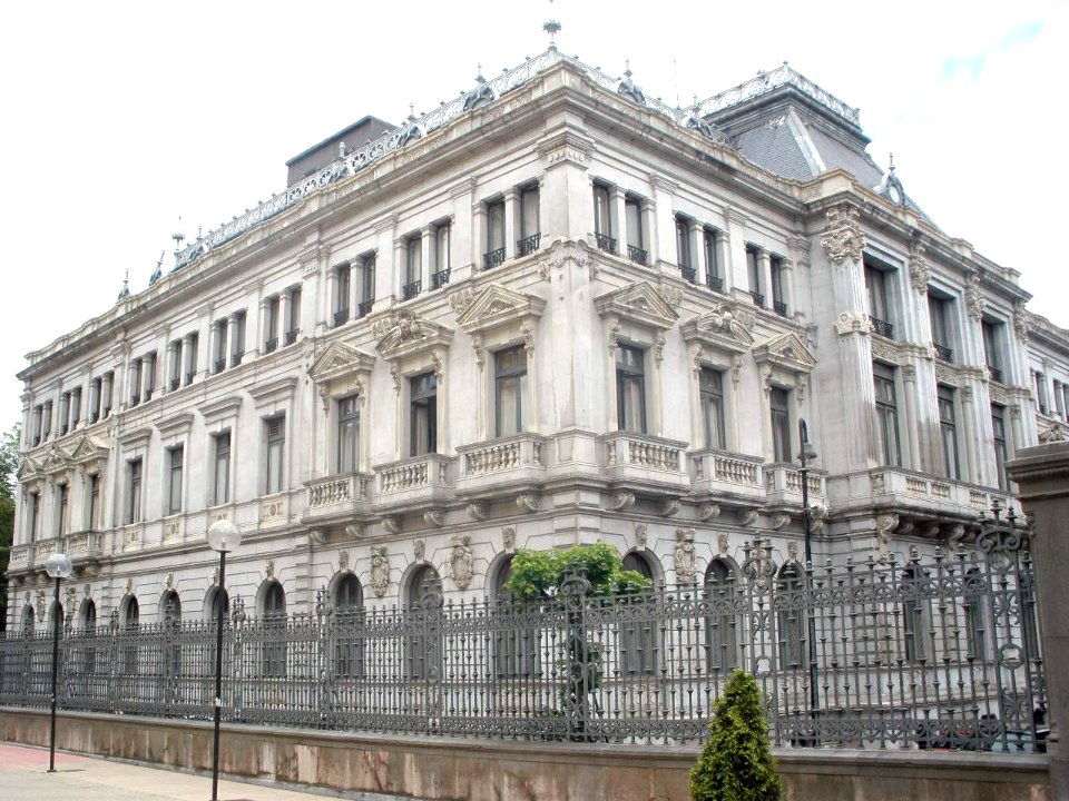Oviedo - Junta General del Principado de Asturias 1