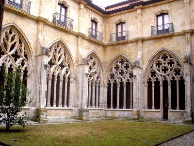 Oviedo - Catedral, claustro 12