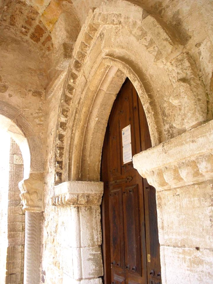 Oviedo - Santa Maria del Naranco 12