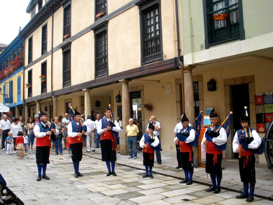 Oviedo - Plaza del Fontán 4