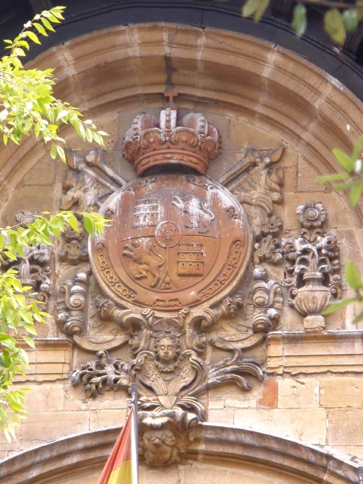 Oviedo - Palacio de los Marqueses de Camposagrado 02