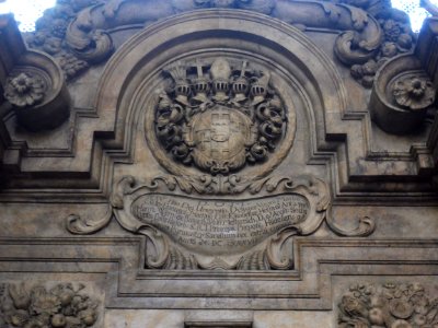 Paderborn - Dom, Elisabethkapelle - Portal, Inschrift 01