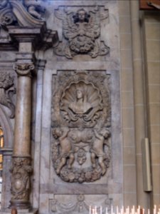 Paderborn - Dom - Elisabethkapelle, Portal rechts
