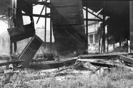 Padang-sector. Bezetting van Arnhemia. Ongeveer 73 huizen van Chinese eigenaren , Bestanddeelnr 276-3-1