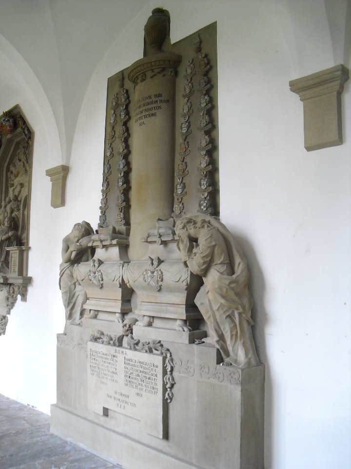 Paderborn - Dom - Epitaph Haxthausen (1)