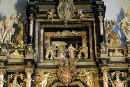 Paderborn - Dom - Fürstenberg Grabmal - Auferstehung des Lazarus