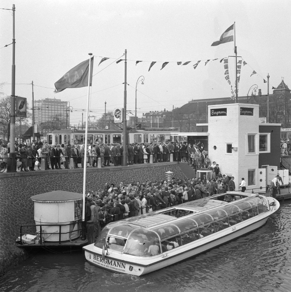 Paasdrukte bij rondvaarthavens, Bestanddeelnr 913-8023