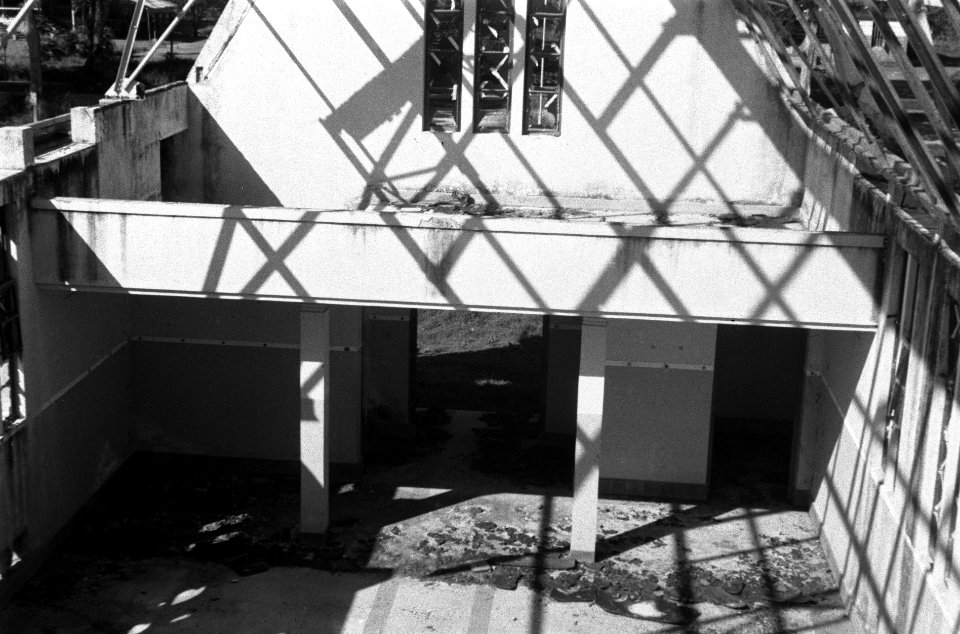 Padang-sector het vernielde Protestantse kerkje te Padang, Bestanddeelnr 4607