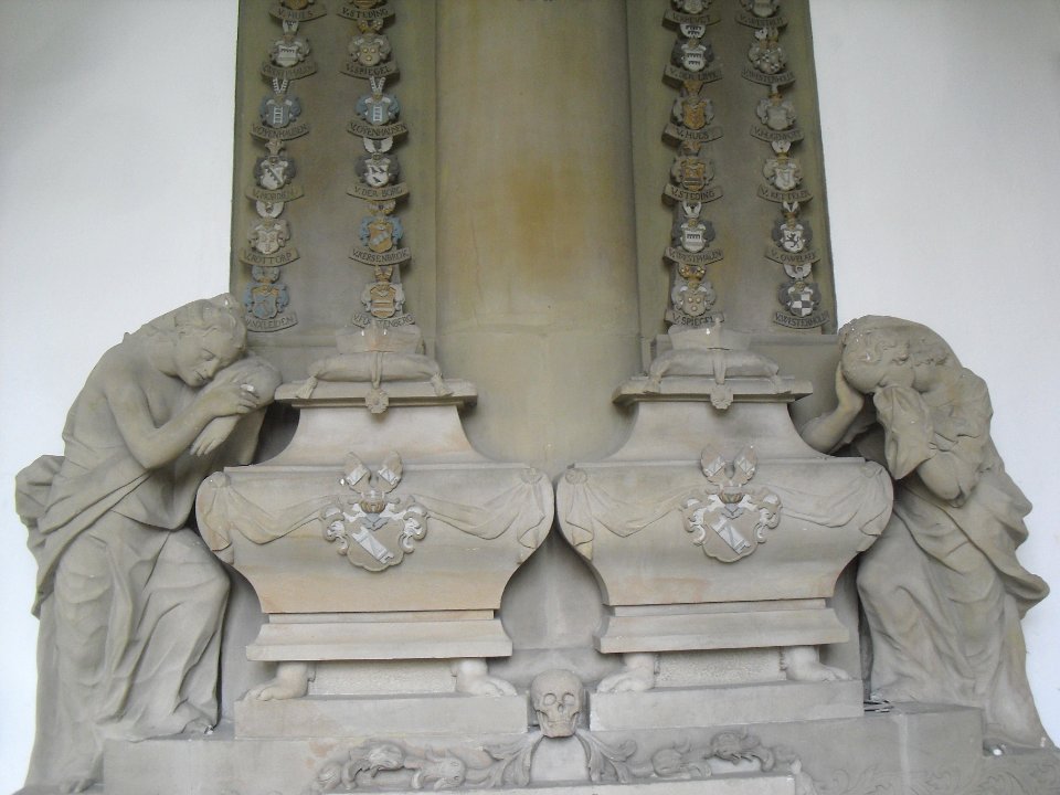 Paderborn - Dom - Epitaph Haxthausen (2)