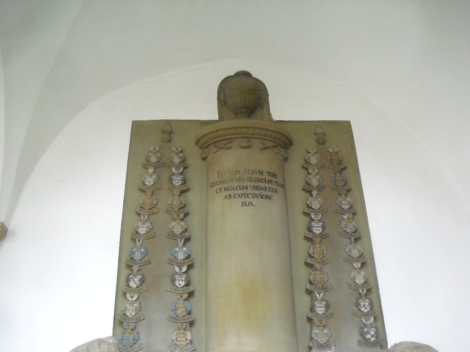 Paderborn - Dom - Epitaph Haxthausen (3)