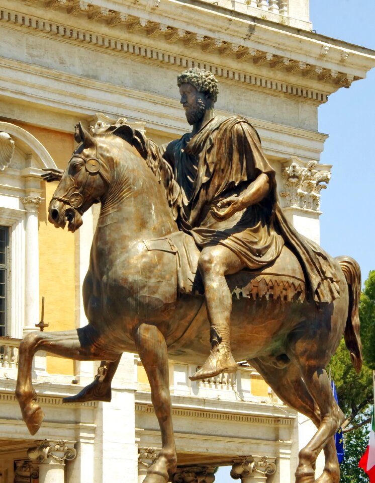 Horse bronze emperor