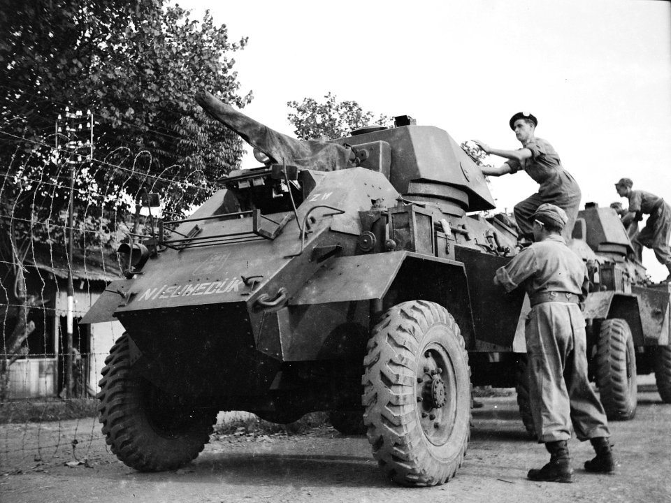 Padang. Van 12 tm 15 juli vierde het 5e Eskadron Pantserwagens van het Regiment, Bestanddeelnr 14027