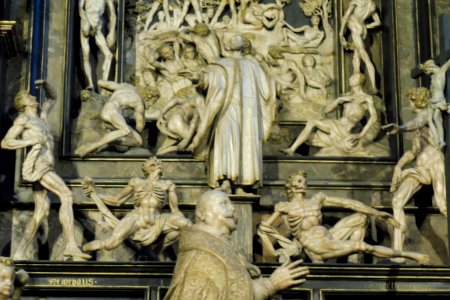 Paderborn - Dom - Fürstenberg Grabmal - Vision des Ezechiel - 2