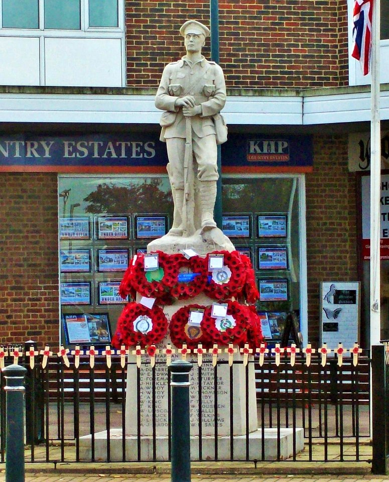 Paddock Wood, war memorial 1
