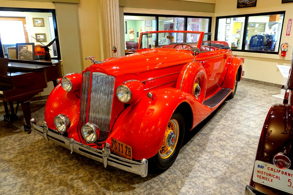 Packard Eight - Automobile Driving Museum - El Segundo, CA - DSC02226