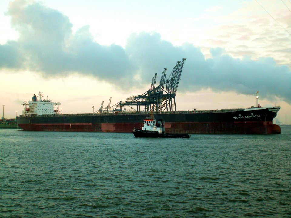 Pacific Navigator IMO 9126780 at Port of Antwerp, Belgium 26-Sep-2005