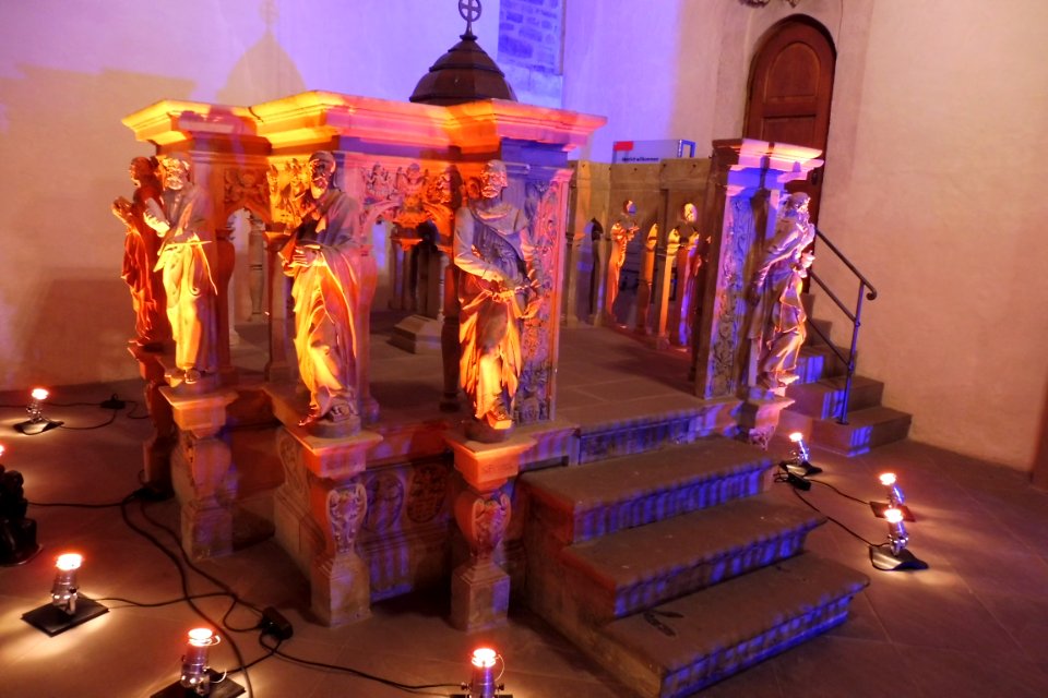 Paderborn - Dom - Taufbecken