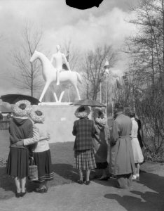 Paasdrukte in de bollenstreek, Bestanddeelnr 906-4054
