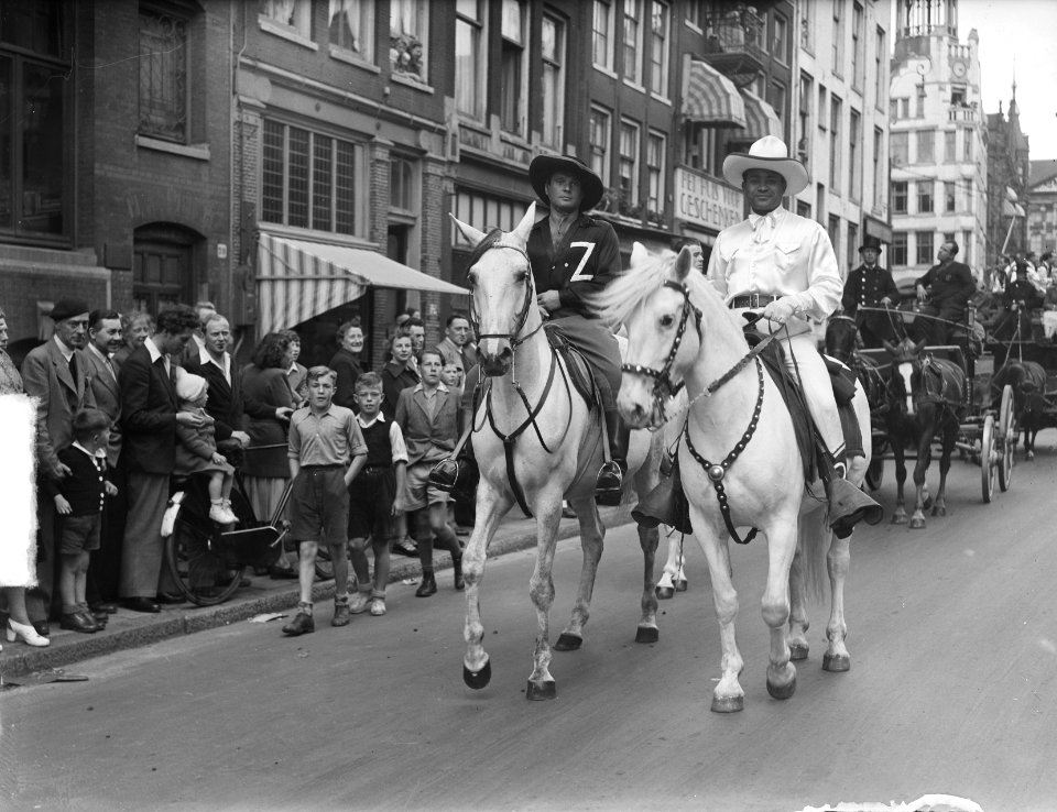 Paarden, rijtuigen, ruiters, Bestanddeelnr 903-5540