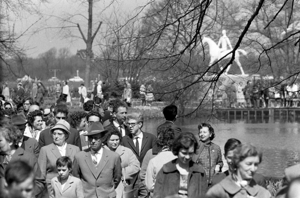 Paasdrukte op de Keukenhof te Lisse, Bestanddeelnr 913-8000
