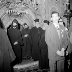 Paasviering Priesters bij de Heilige Graf kerk, Bestanddeelnr 255-5239