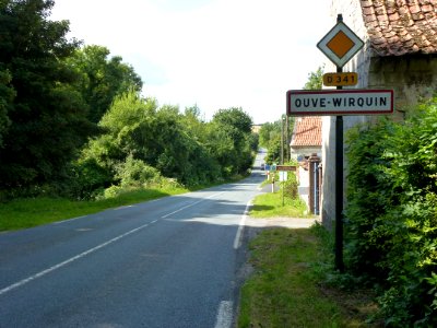Ouve-Wirquin (Pas-de-Calais) city limit sign