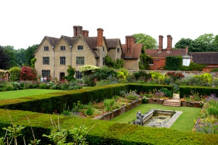 Packwood House and gardens - Warwickshire, England - DSC08576