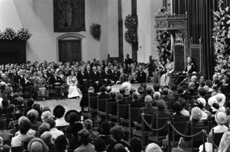 Overzicht van de Ridderzaal waar koningin Juliana de troonrede voorleest, Bestanddeelnr 923-8442