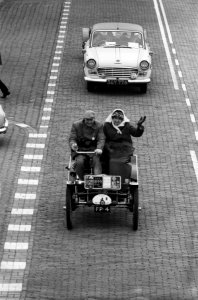 PAC-traditierit voor oude autos gehouden van Utrecht naar Zandvoort Een uit 189, Bestanddeelnr 915-6291