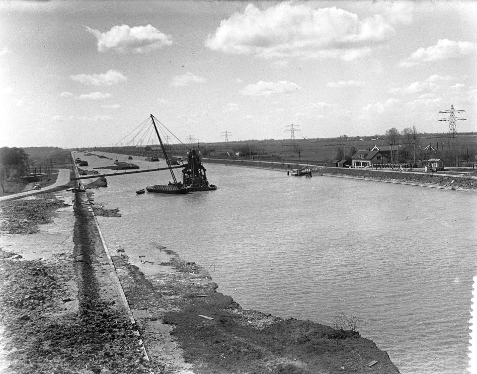 Overtochtenverbreding Amsterdam Rijnkanaal bij Nieuwersluis, Bestanddeelnr 906-4519
