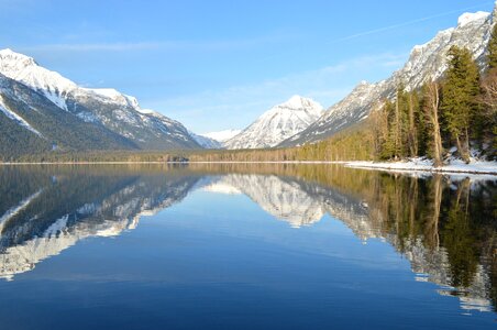 Skyline peak reflection photo