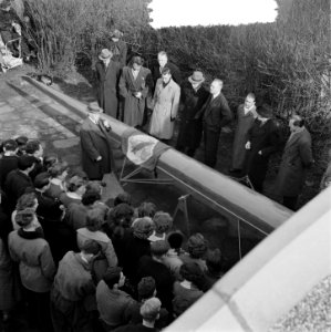 Overdracht Giek door heer W. Kok aan Willem III Amsterdam, Bestanddeelnr 905-0039
