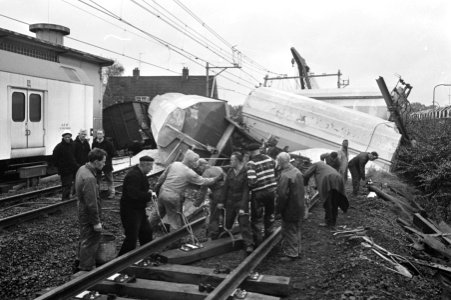 Overzicht van de ontspoorde goederenwagons, Bestanddeelnr 919-6553