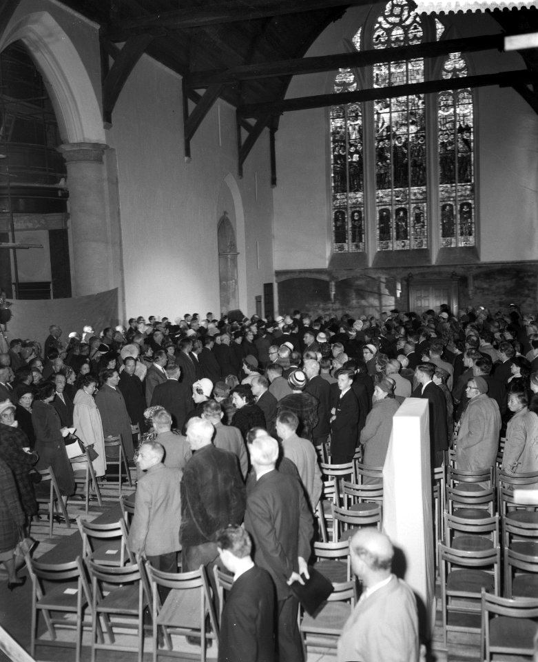Overdracht van de Willem de Zwijger Raam voor de Oude Kerk te Delft, overzicht v, Bestanddeelnr 911-8155