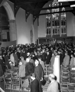 Overdracht van de Willem de Zwijger Raam voor de Oude Kerk te Delft, overzicht v, Bestanddeelnr 911-8155