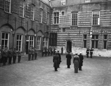 Overdracht van de Markiezenhof te Bergen op Zoom, Bestanddeelnr 909-1166