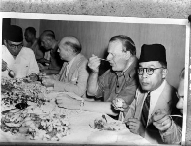 Overeenkomst van Linggadjati. Deelnemers aan de conferentie Ir. Soekarno , Prof., Bestanddeelnr 901-9574