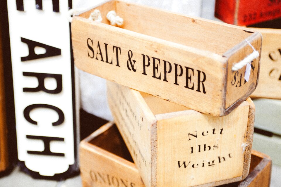 Pepper salt wooden