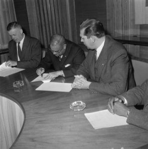 Overeenkomst gesloten tussen Nederland en Suriname voor landbouwkundige onderwij, Bestanddeelnr 917-6193