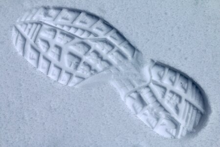 In the snow shoe sole profile trace photo
