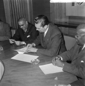 Overeenkomst gesloten tussen Nederland en Suriname voor landbouwkundige onderwij, Bestanddeelnr 917-6192