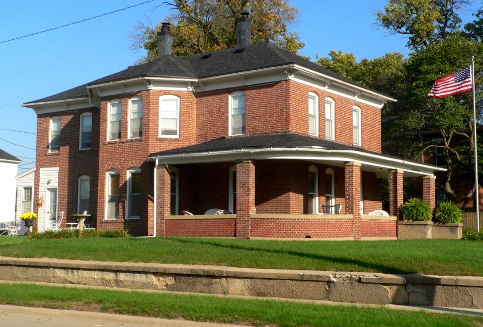 Oversen house (Sioux City) from SE 2