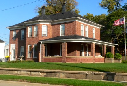 Oversen house (Sioux City) from SE 2