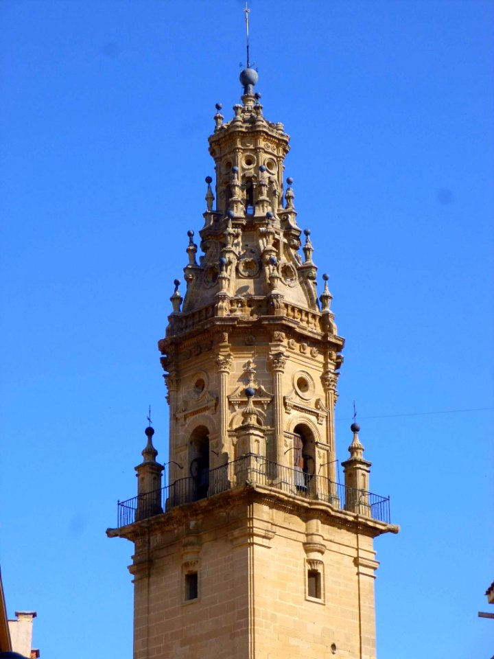Oyón - Iglesia de Santa María de la Asunción 02