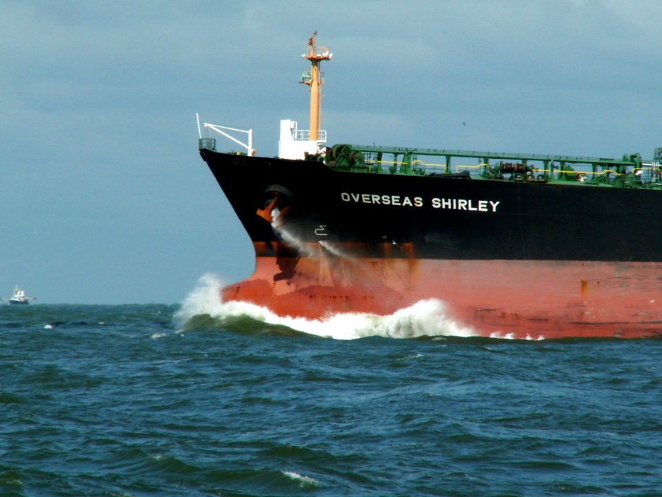 Overseas Shirley p3 leaving Port of Rotterdam, Holland 10-Aug-2005